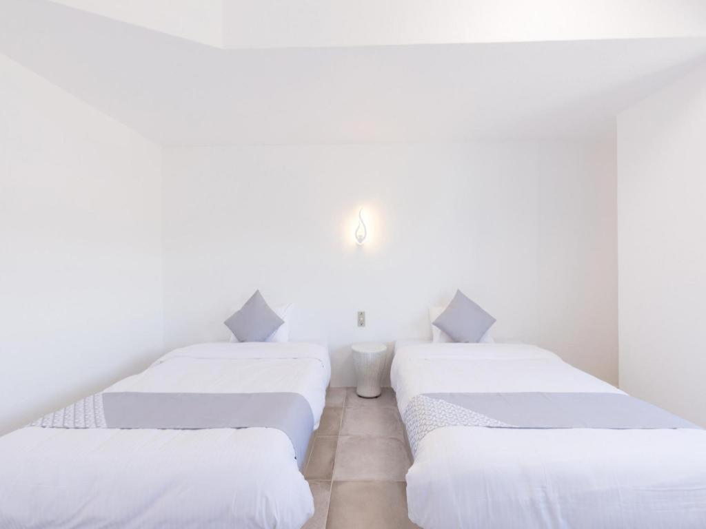 Mykonos Resort Miura Yokosuka Exterior photo
